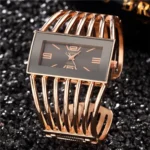Elegância e Sofisticação no Seu Pulso: Relógio Feminino UTHAI W27 - Imagem 8