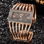 Elegância e Sofisticação no Seu Pulso: Relógio Feminino UTHAI W27
